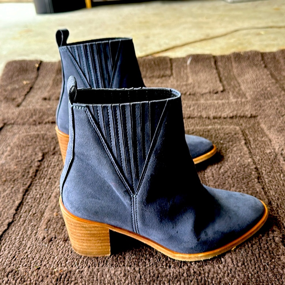 Blue Novacas Booties